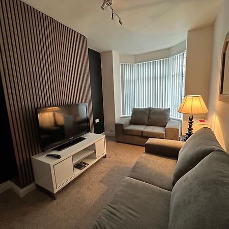 Вилла 2Br Stylish Ormeau Road House Белфаст Экстерьер фото