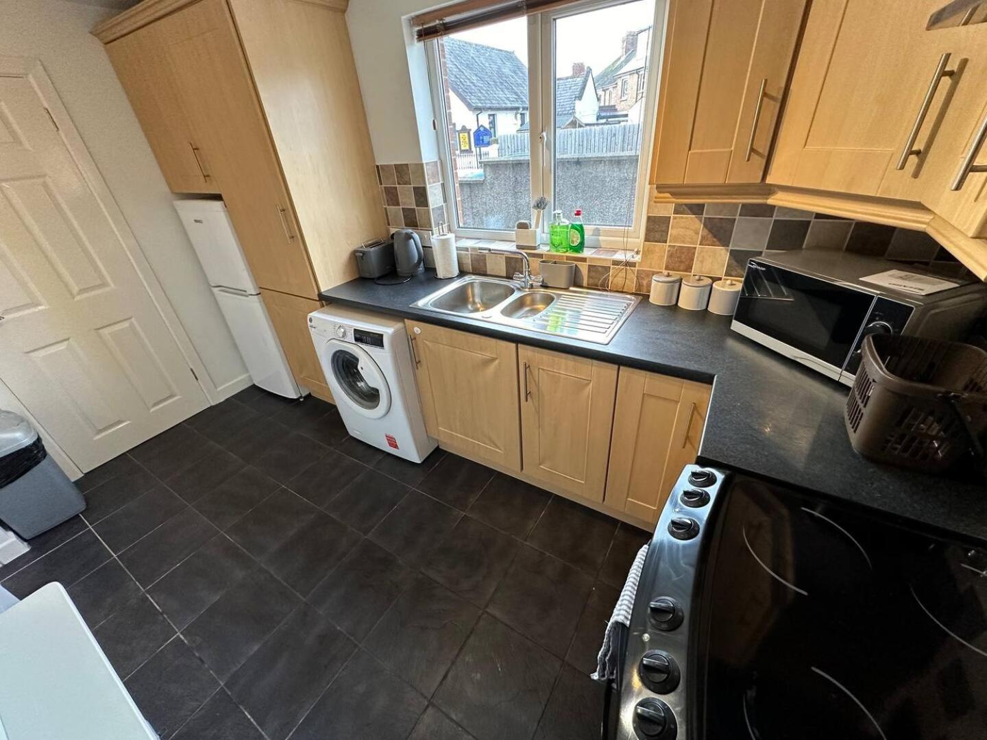 Вилла 2Br Stylish Ormeau Road House Белфаст Экстерьер фото